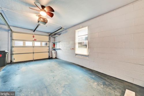 121 Lemon St, Ephrata PA  17522-2313 exterior