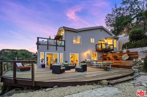 21630 Saddle Peak Rd, Topanga CA  90290-3414 exterior