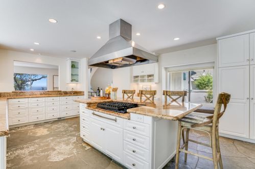 16260 Mireval Rd, Los Gatos CA  95030-7555 exterior