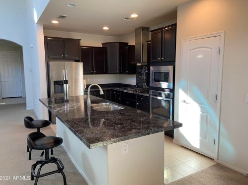 26413 107th Dr, Peoria, AZ 85383-9808