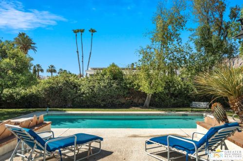 531 Tamarisk Rd, Palm Springs, CA 92262-5731
