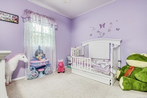 22 Hickory Ln, Garnerville NY  10923-1906 exterior