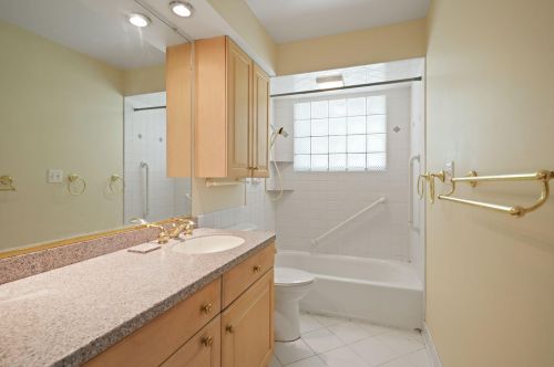 6709 45 Ave, Kenosha WI 53142-3831 exterior