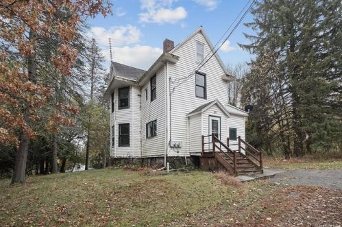 34 Webb Rd, Middletown, NY 10940-6535