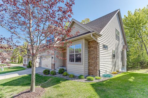 3154 Hidden Lake Pt, Saint Paul, MN 55110-1600