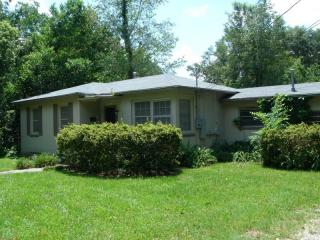 915 11th Ave, Gainesville FL  32601-4402 exterior