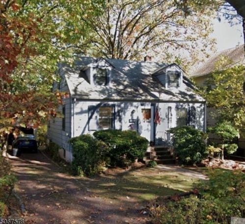 506 Kingsland St, Nutley, NJ 07110-1046