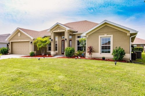 522 21st St, Cape Coral, FL 33990-4311