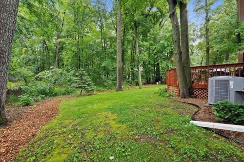 2061 Point Rd, Green Bay, WI 54313-5427