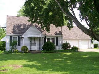 3622 Ridge Pkwy, Erie, PA 16510-2404