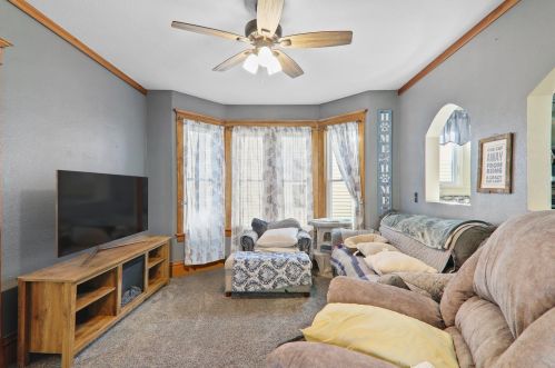 410 Beaver St, Beaver Dam WI  53916-1622 exterior