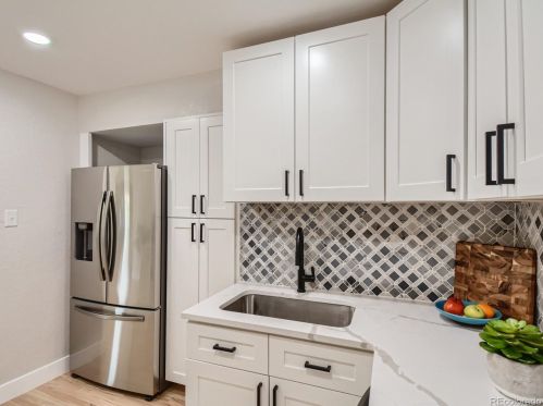 2220 Olive St, Denver CO  80207-4054 exterior