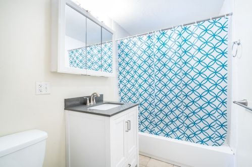 373 Ctr St, Boston MA exterior