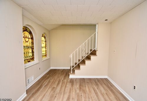 41 Highland Ave, West Milford Lakes, NJ 07480-3856