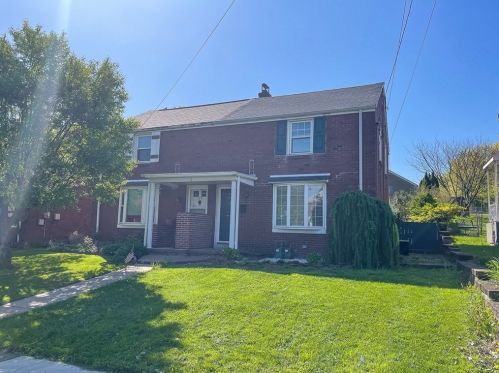 200 Larkspur St, Whitaker PA  15120-2208 exterior