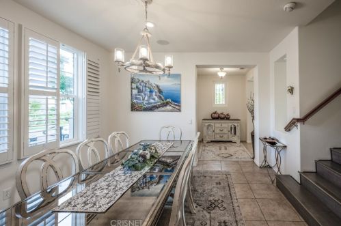 28474 Camino Del Arte Dr, Santa Clarita CA  91354-3094 exterior