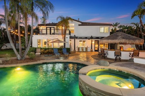 10511 Whispering Hills Ln, San Diego, CA 92130-4886