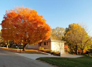 4209 Olive St, Bellevue, NE 68147-1035