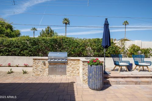 6242 Calle Del Paisano, Scottsdale, AZ 85251-4215