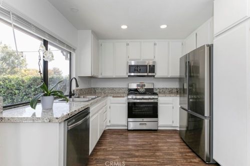 25776 Covala Ct, Santa Clarita CA  91355-2262 exterior