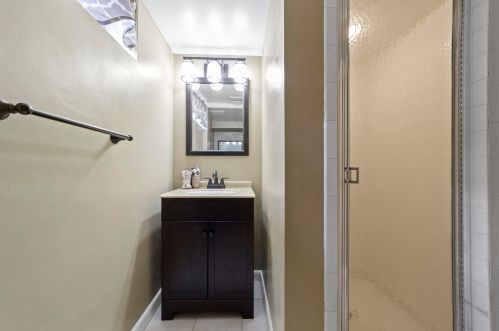 15 Sandburg Dr, Morganville NJ  07751-1428 exterior