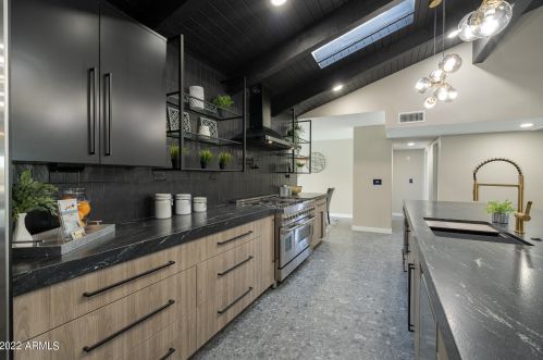 7702 Villa Theresa Dr, Glendale AZ 85308-8092 exterior