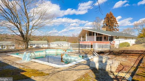 671 Mill St, Palmerton PA  18071-9770 exterior