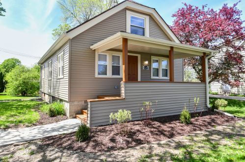 4235 92nd St, Milwaukee WI  53228-2133 exterior