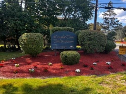 9 Lancelot Ct, Salem, NH 03079-3559