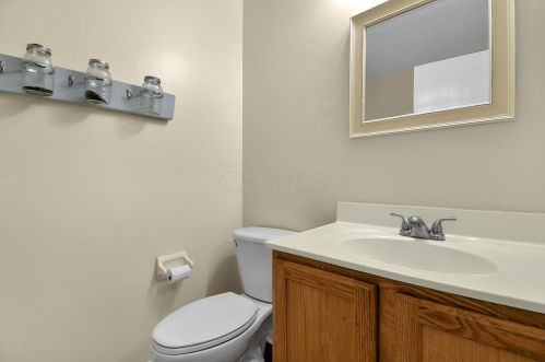 8474 Amarillo Dr, Blacklick OH  43004-8121 exterior