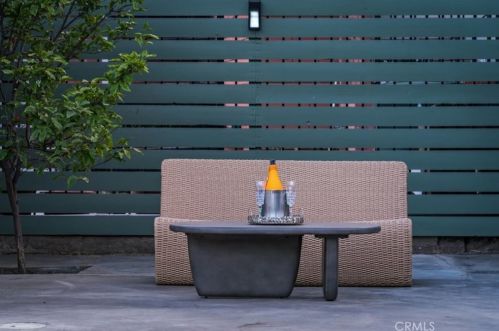 4207 Miramonte Pl, Riverside CA  92501-3054 exterior