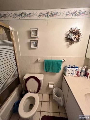 3817 Ventnor Ave, Atlantic City NJ  08401-5923 exterior