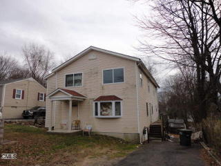 643 Soundview Ave, Bridgeport, CT 06606-2562