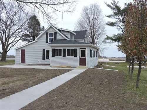 2108 Earlham Rd, Winterset, IA 50273-8408