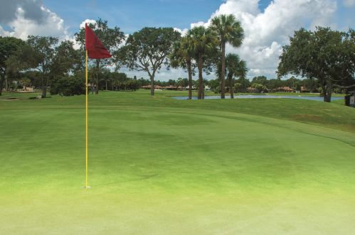 1271 Continental Ave, Melbourne FL 32940-6701 exterior