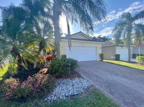 9616 Cherry Blossom Ct, Boynton Beach, FL 33437-5432