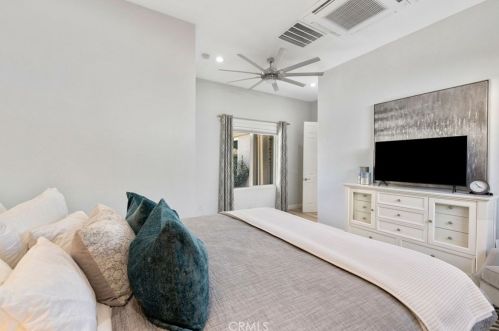 78720 Avenida La Fonda, La Quinta CA  92253-2805 exterior