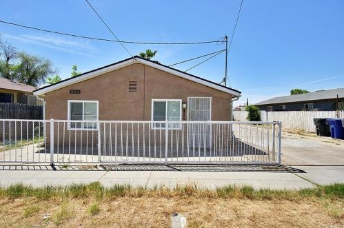 420 Stinson Ave, Madera, CA 93638-3927