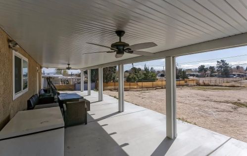 15535 Nisqualli Rd, Victorville, CA 92395-8652