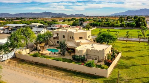 3833 67 Ave, Phoenix AZ 85033 exterior