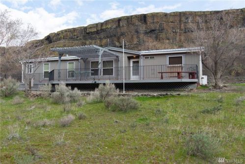 32057 Moore Rd, Coulee City, WA 99115-9656