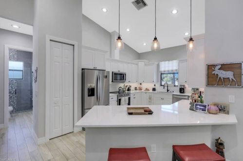 3657 20th Ave, Naples FL  34120-5577 exterior