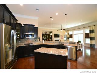 4341 Bright Rd, Charlotte, NC 28214-8999