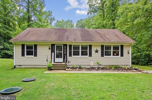 35752 Traci Dr, Laurel DE  19956-4609 exterior