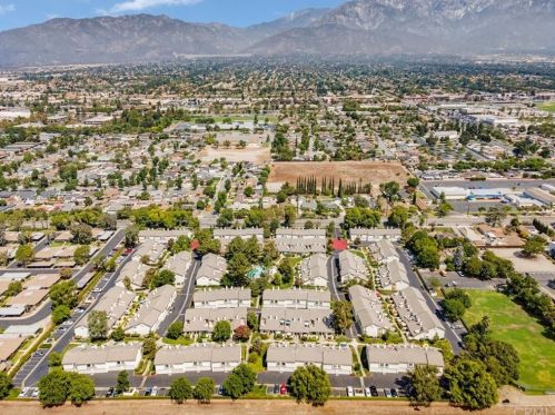 918 Arrow Hwy, Upland CA  91786-4561 exterior