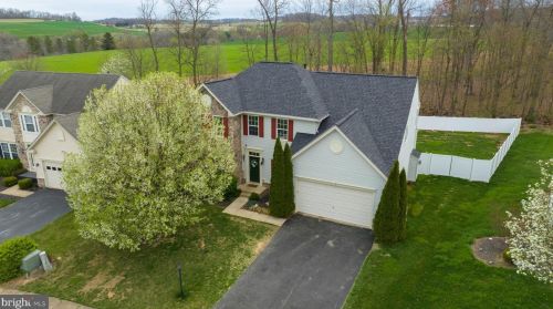 3555 Hardwood Ter, Spring Grove PA  17362-9104 exterior