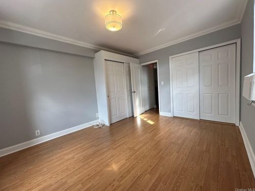 142 Garth Rd, Scarsdale NY  10583-3758 exterior