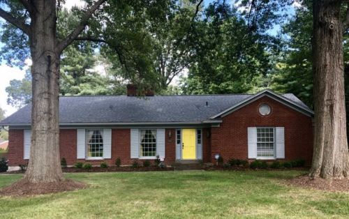215 Smithfields Rd, Louisville, KY 40207-1266
