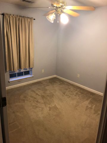 70 Oakridge Cv, Somerville, TN 38060-3296