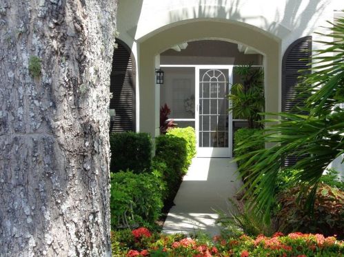 4587 Cardinal Cove Ln, Naples, FL 34114-9487